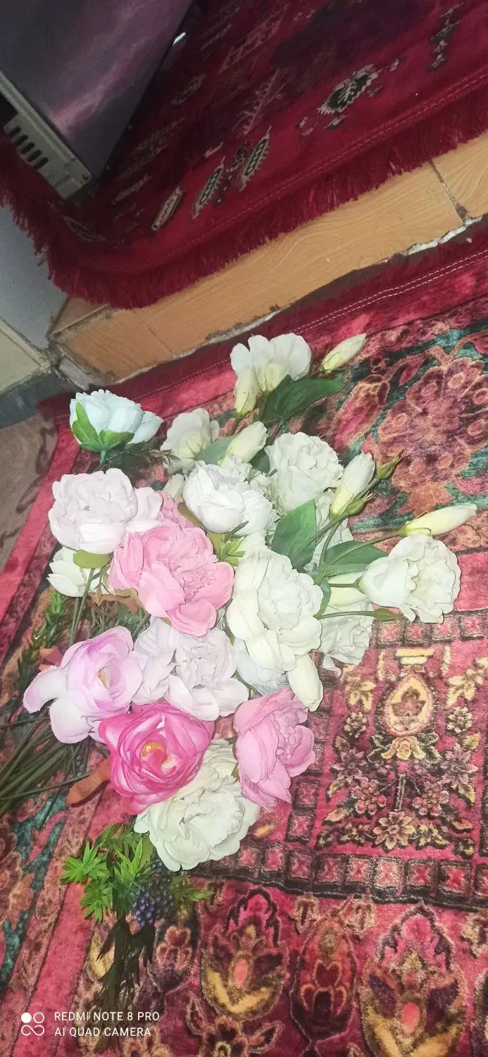 پنج شاخه گل|گل مصنوعی|بهارستان, |دیوار