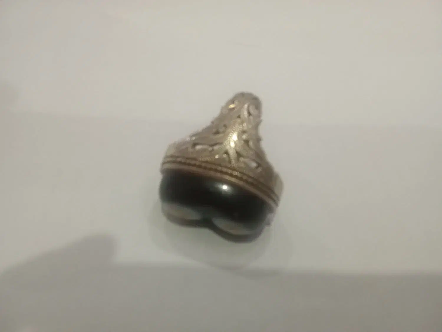 انگشتر زا زاینده|کلکسیون اشیاء عتیقه|تهران, باغ خزانه|دیوار