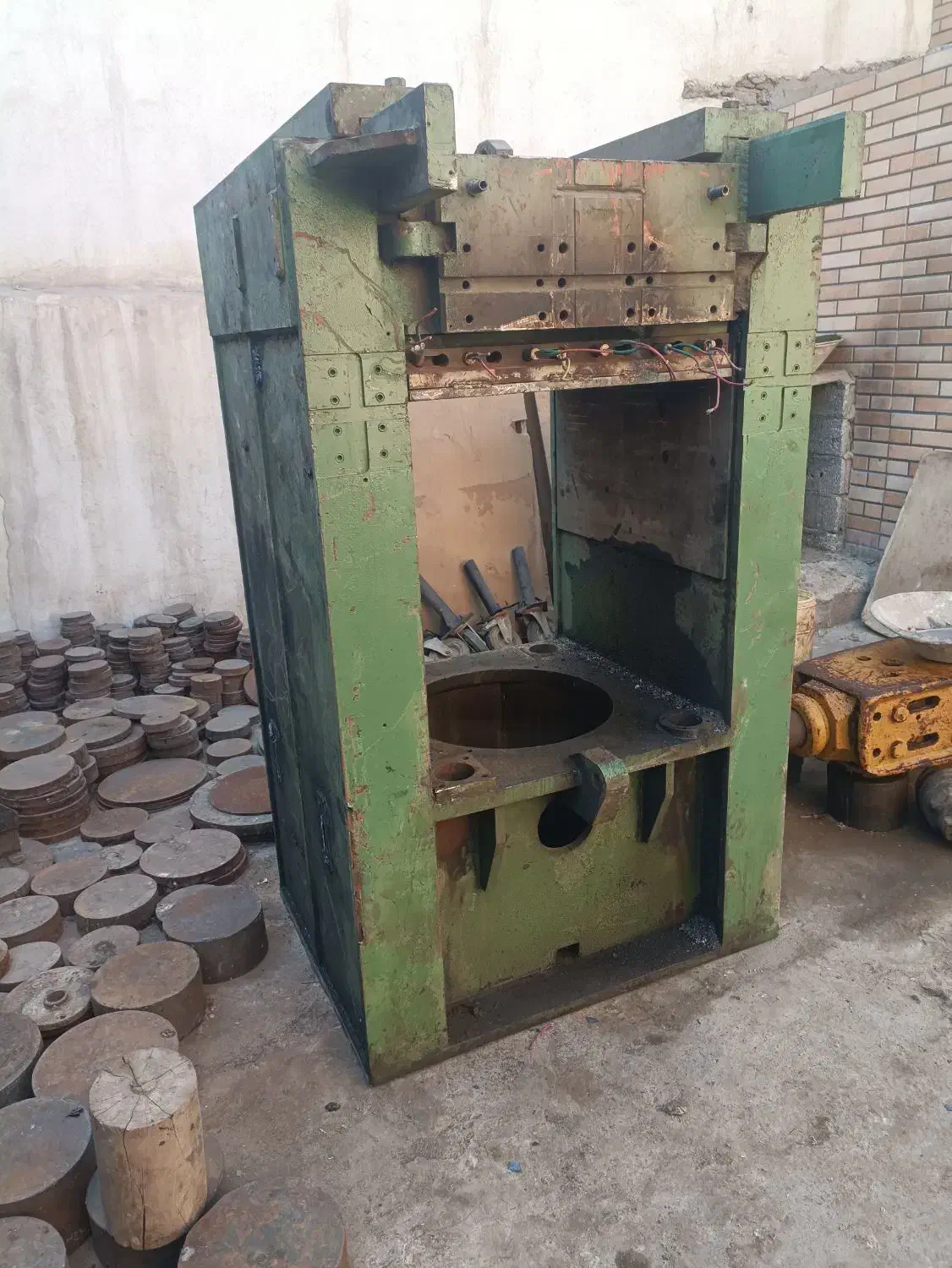 دستگاه پرس ۸۰×۸۰|ماشین‌آلات صنعتی|شهریار, شهریار|دیوار