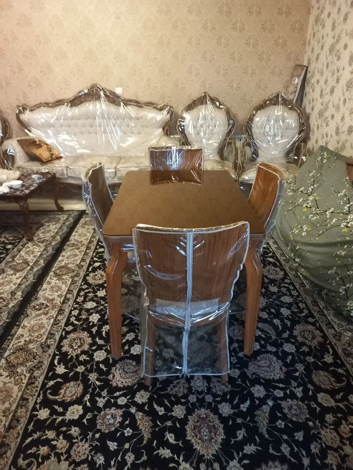 میز غذاخوری۴ نفره|میز و صندلی غذاخوری|پاکدشت, پاکدشت (مامازند)|دیوار