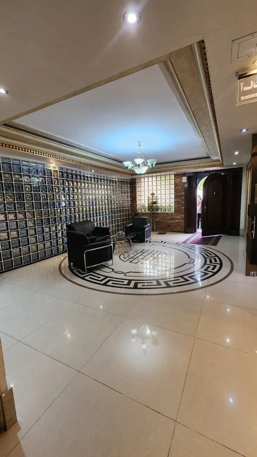 اشرفی اصفهانی باهنر ۴۶متر ۱خ فول امکانات ۶ ساله