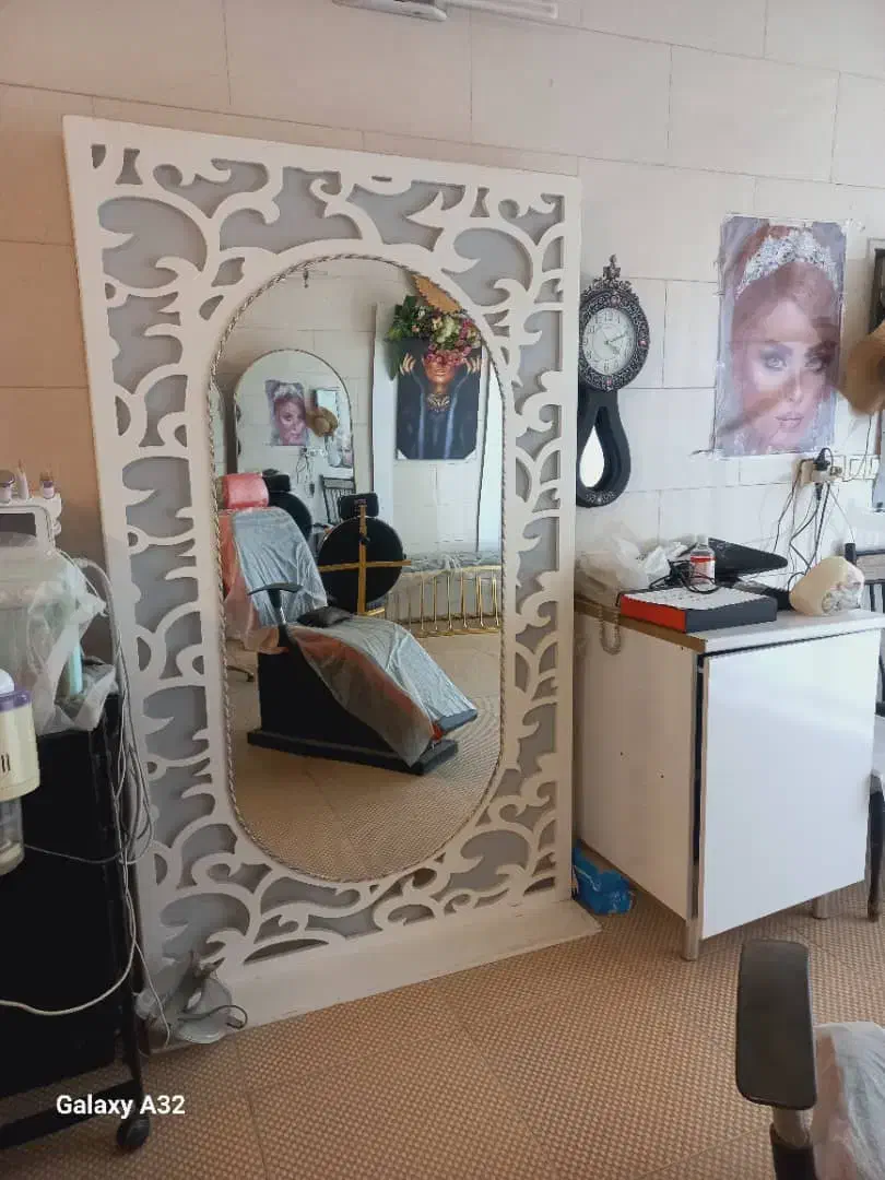 آینه وسایل ناخن دستگاه وکس صندلی اصلاح|حراج|اصفهان, جلالیه|دیوار