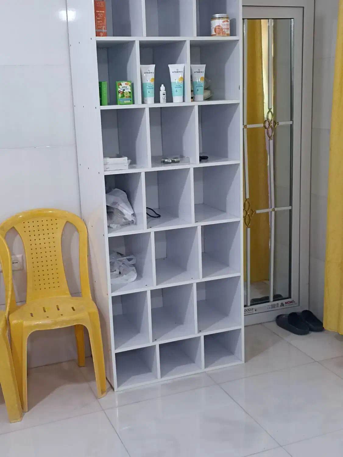 قفسه|کتابخانه، شلف، قفسههای دیواری|قلعه قاضی, |دیوار