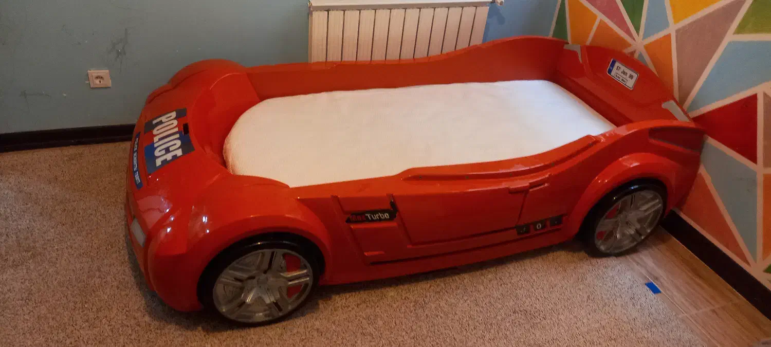 تخت کودک|تخت و صندلی بچه|شهرکرد, |دیوار