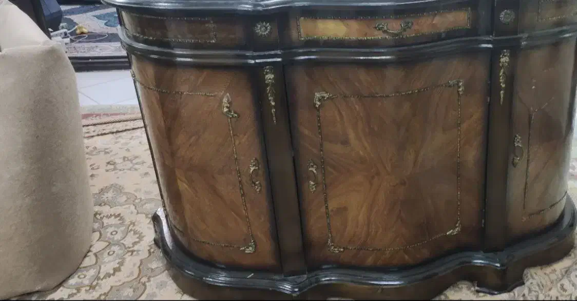 کنسول اینه شمعدان به همراه دوتا شمعدان|بوفه، ویترین، کنسول|بیرجند, |دیوار