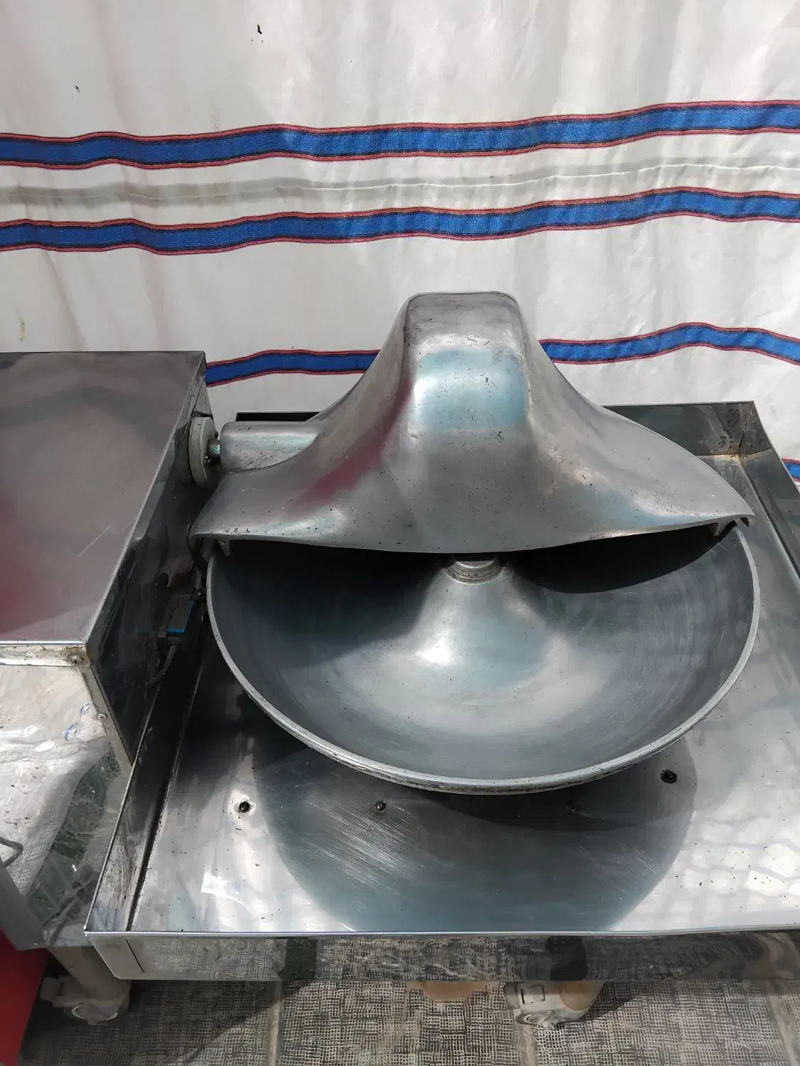 دستگاه سبزی خرد کن|فروشگاه و مغازه|اردکان, |دیوار