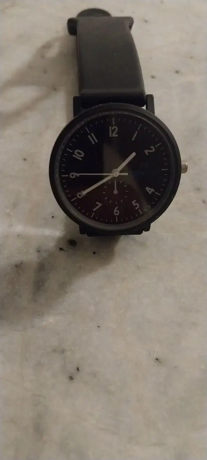 ساعت مچی|ساعت|پردیس, فاز ۲|دیوار