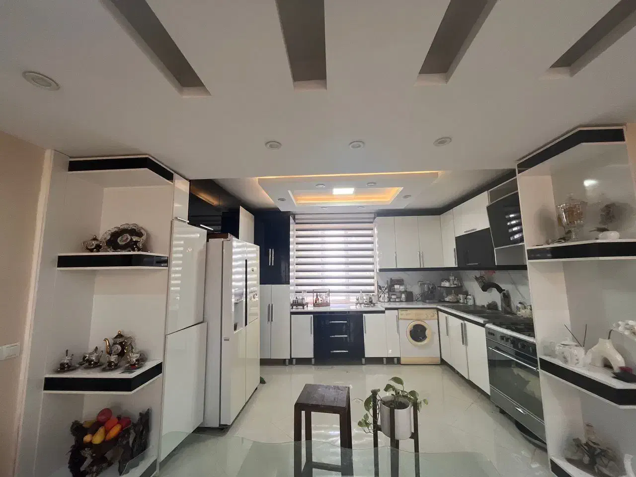 آپارتمان ۱۱۰ متری پوشینه بافت مینودر|فروش آپارتمان|قزوین, |دیوار