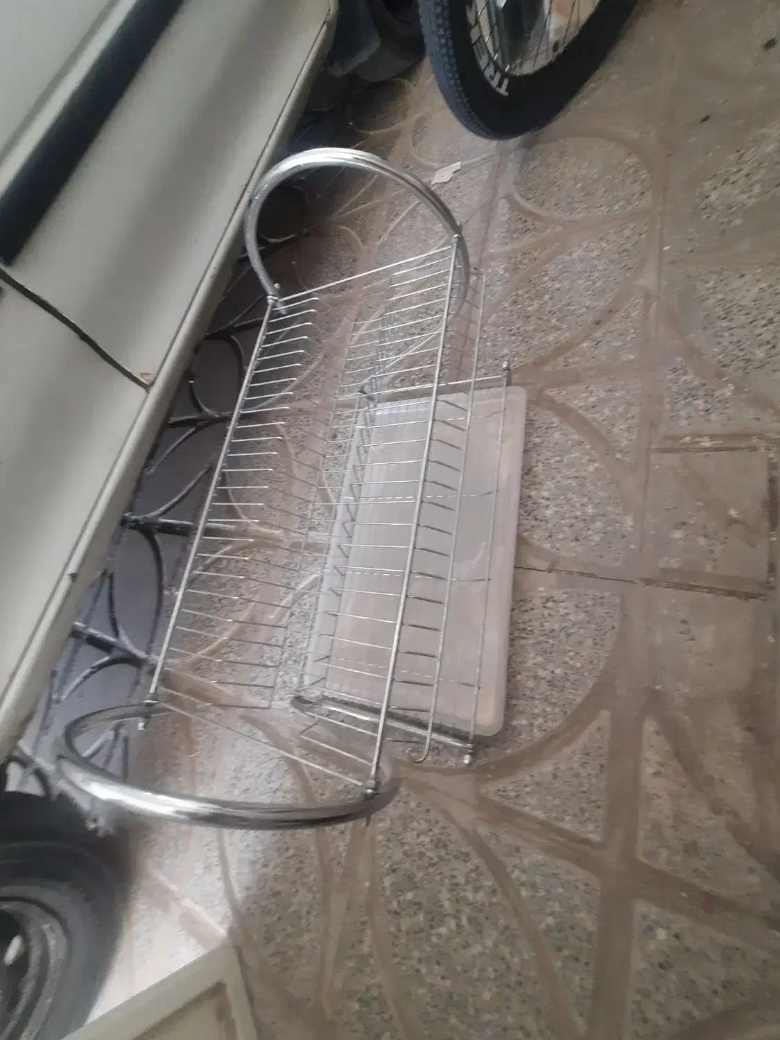 سبد ابچکان کنار سینک استیل|آب‌چکان و نظم‌دهنده ظروف|بیرجند, |دیوار