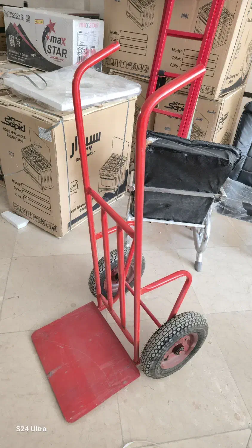 چرخ دستی گاری حمل بار با چرخ بادی در حد نو|فروشگاه و مغازه|مشهد, کوی المهدی|دیوار