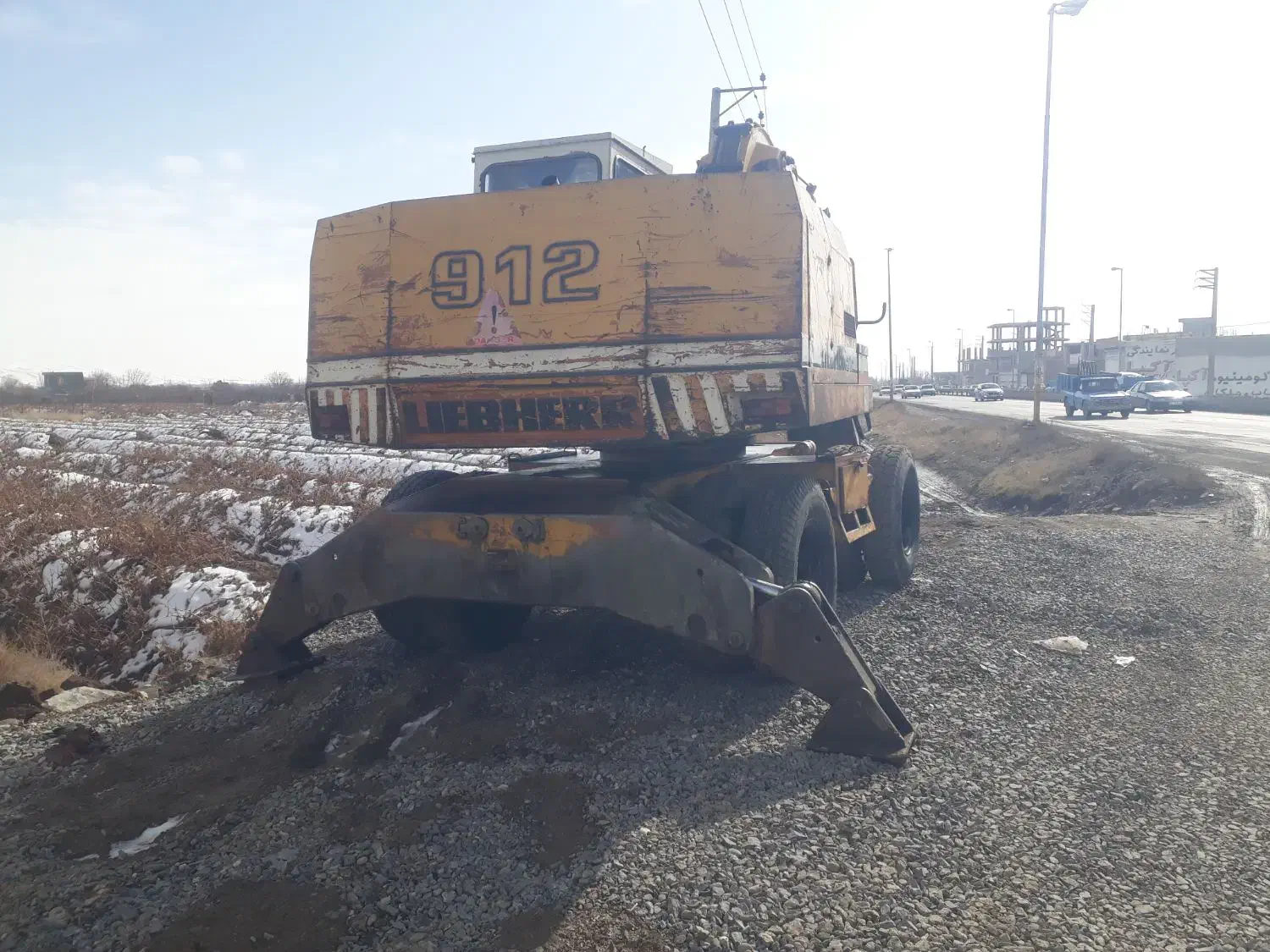 بیل مکانیکی۹۱۲لاستیکی|خودرو سنگین|ملکان, |دیوار