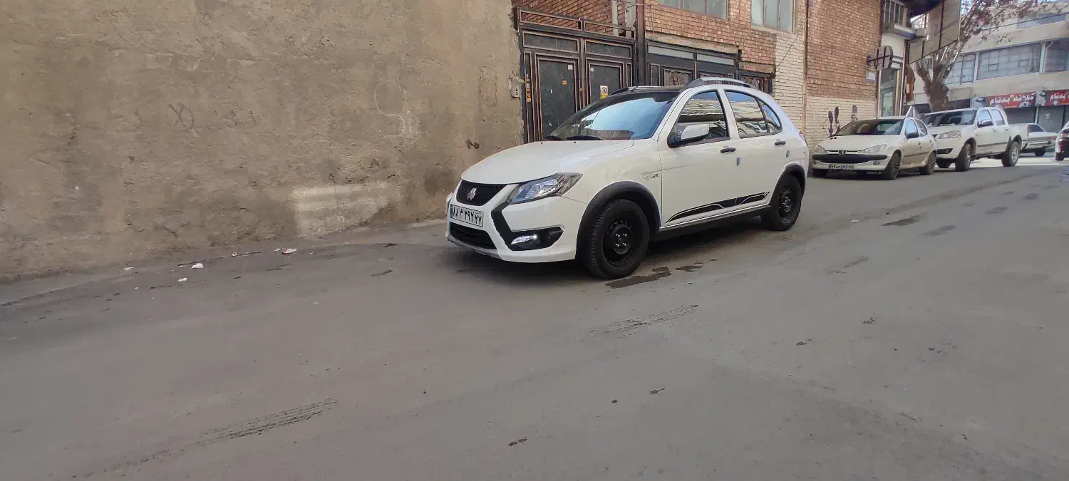 کوییک rسقف مشکی|خودرو سواری و وانت|ارومیه, |دیوار