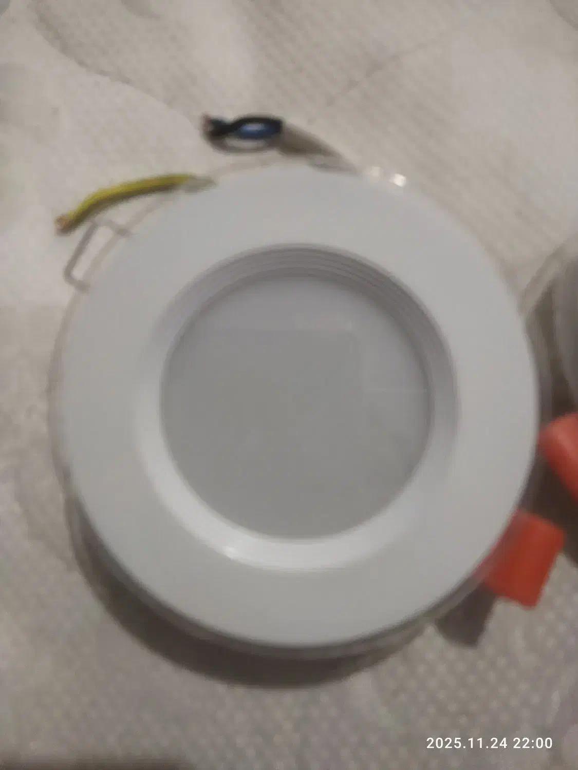 هالوژن سوخته  7 وات|لامپ و چراغ|اصفهان, باغ کاران|دیوار