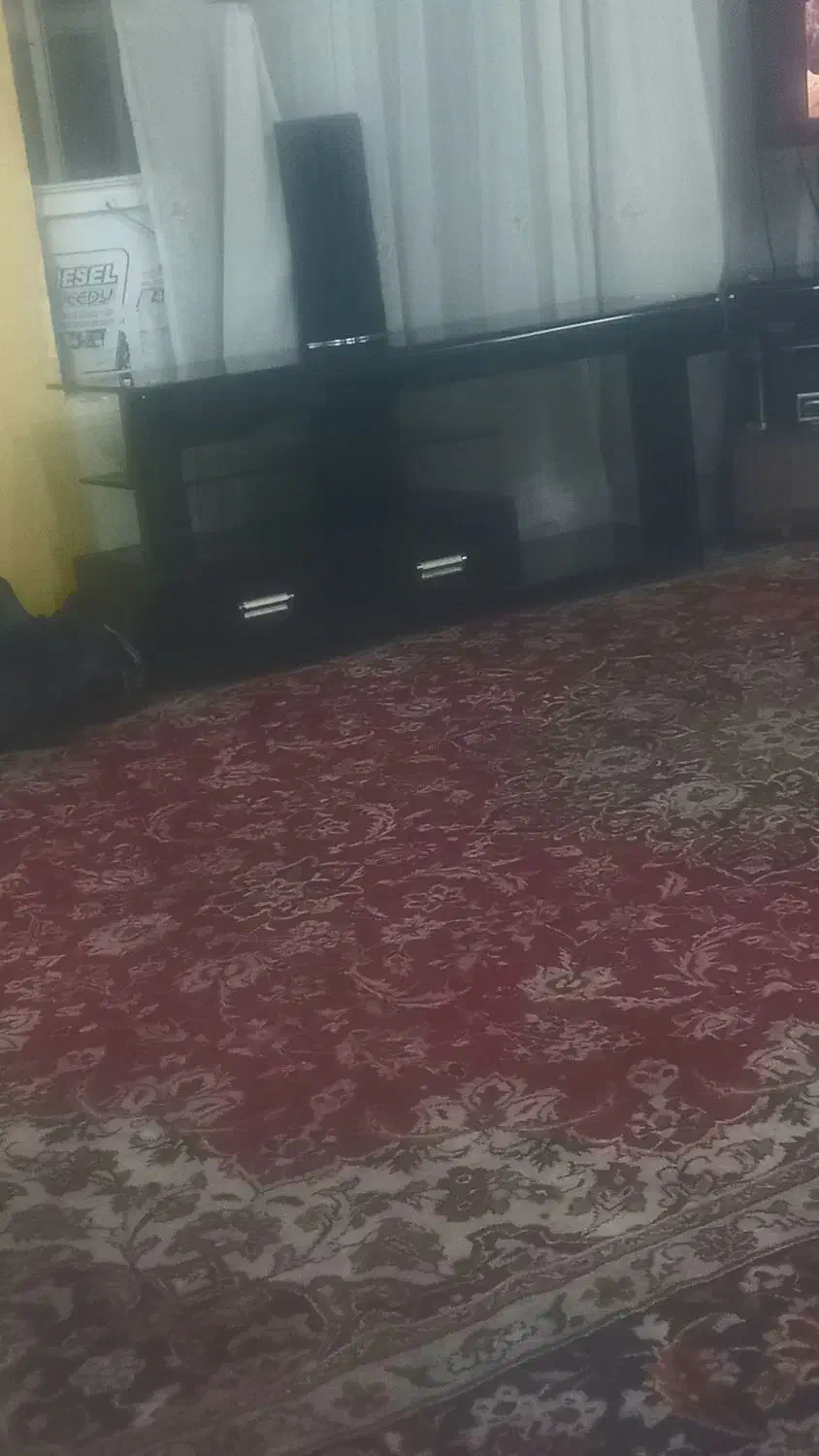 میز ال سی دی سالم تمیز درحد|میز تلویزیون|مشهد, کارمندان دوم|دیوار