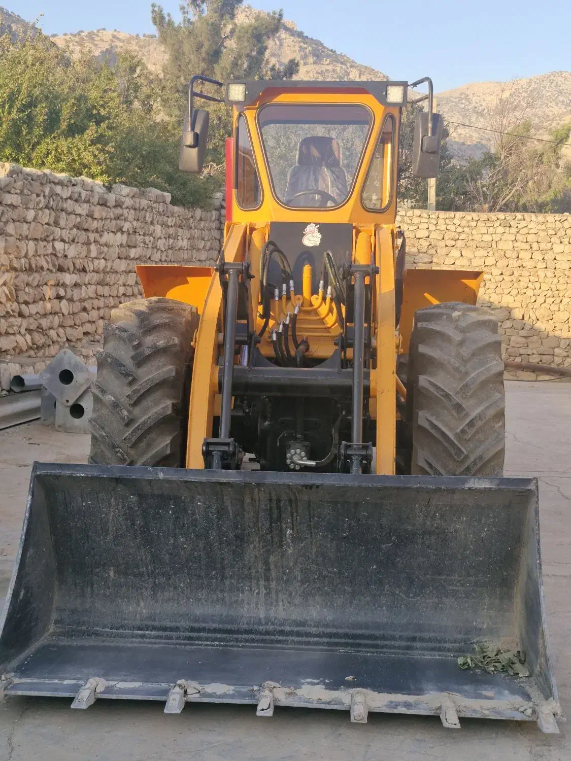 تراکلودر طرح کاترپیلار|خودرو سنگین|ایذه, |دیوار