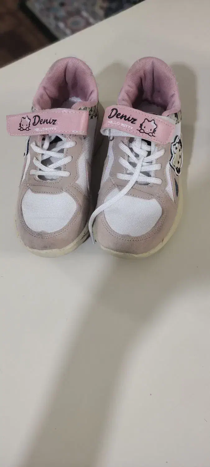 کتونی دخترانه سایز۳۳|کیف، کفش، کمربند|سمنان, |دیوار