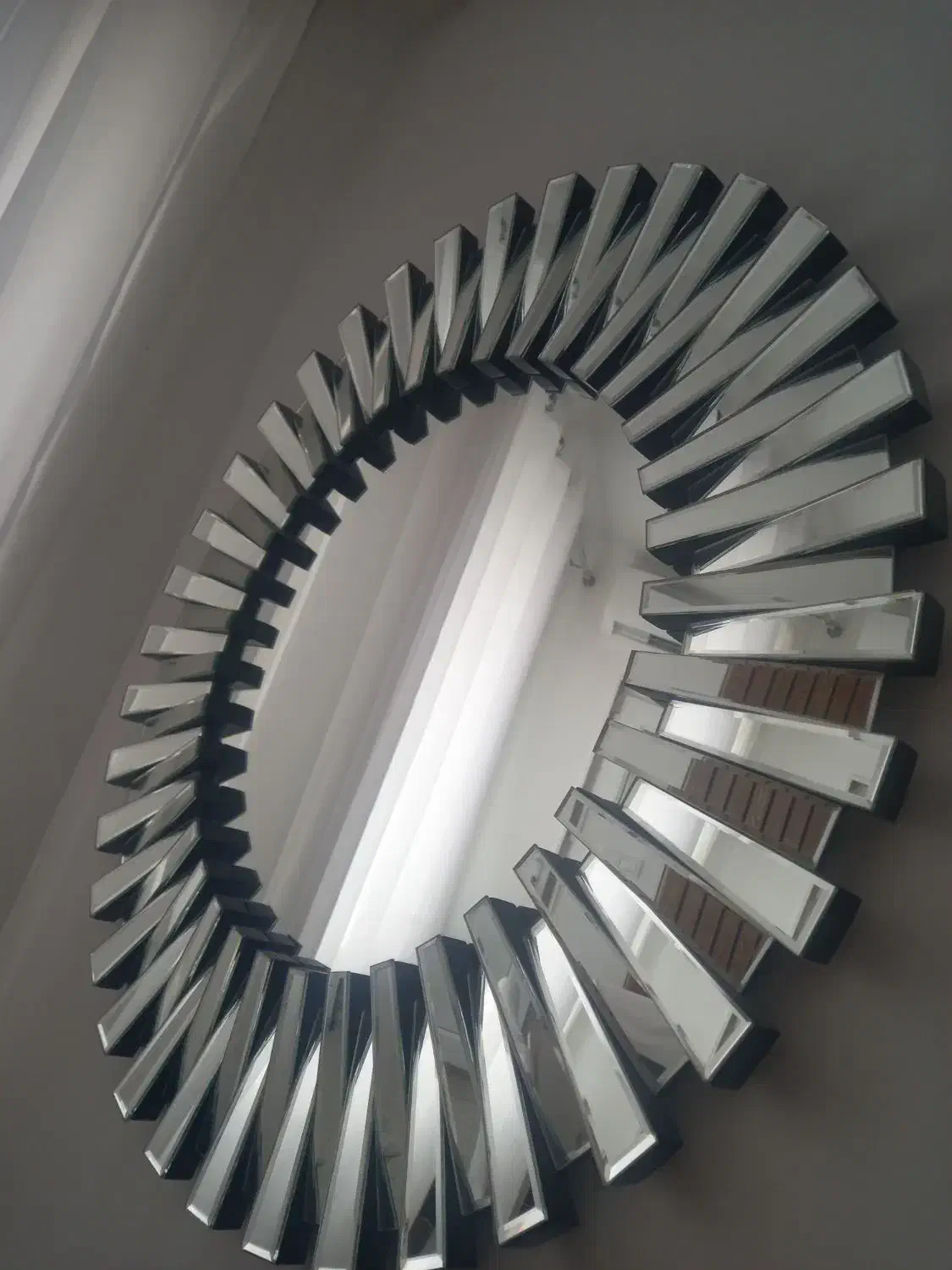 آینه خورشیدی ،کیفیت عالی|آینه|بندر انزلی, امامزاده|دیوار