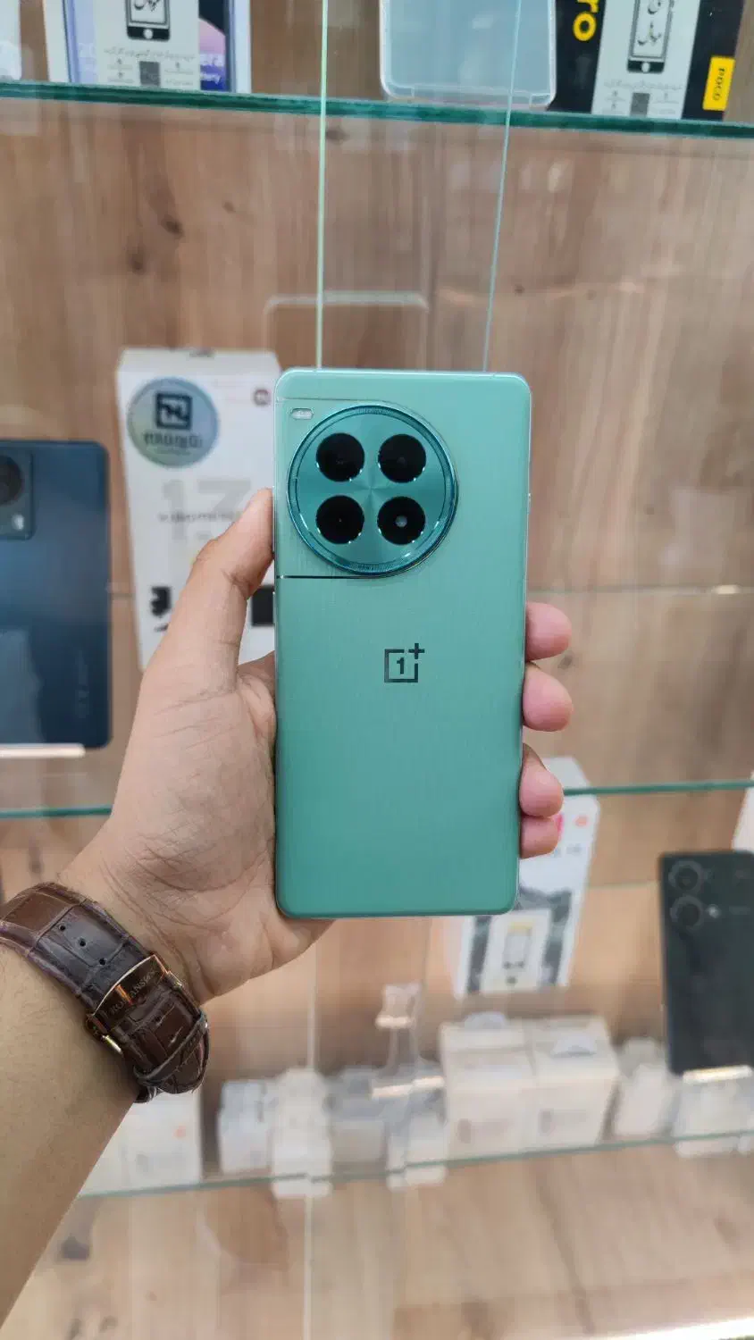 وانپلاس AES 3 pro (غول کش گوشی های پرچمدار)|موبایل|زرند, |دیوار