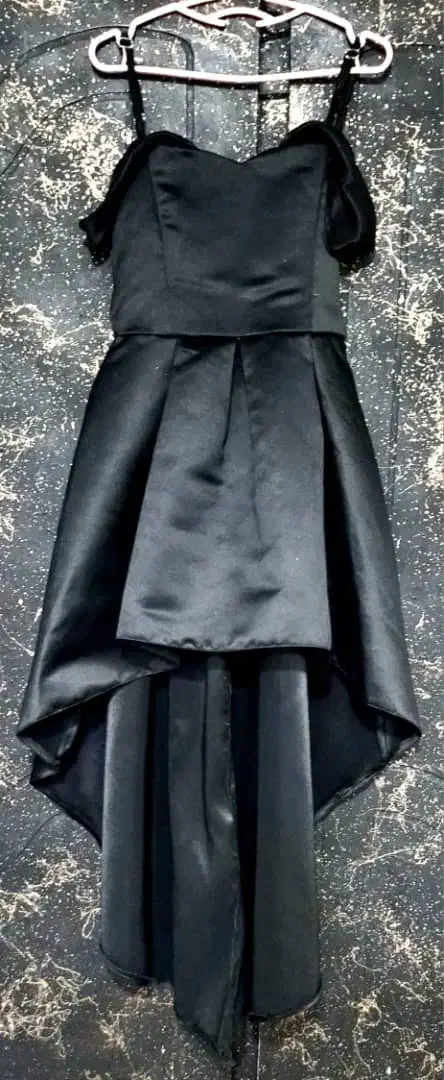 پیراهن دخترانه یک بار تن رفته با تخفیف|لباس|بندر ماهشهر, |دیوار