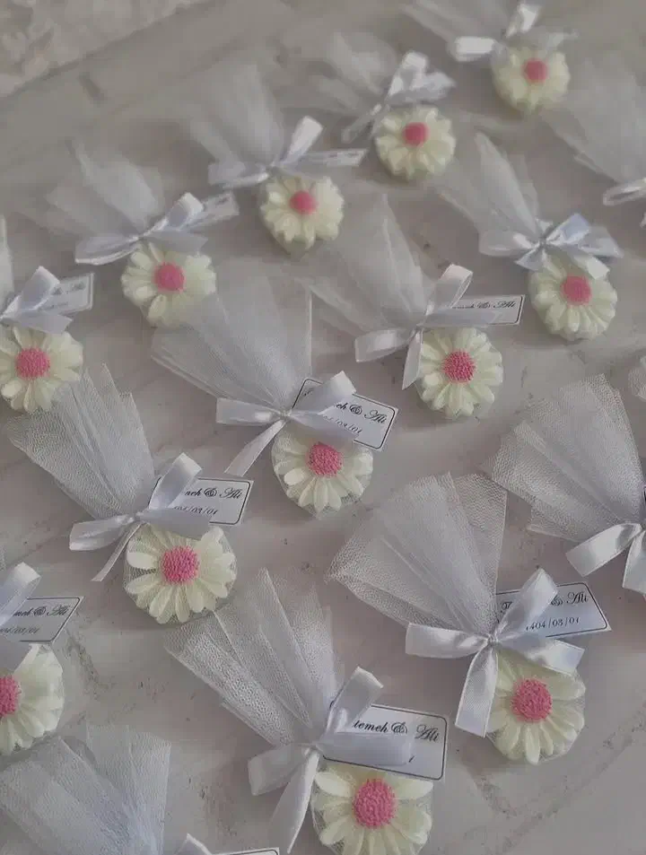 ساخت انواع گیفت مناسبتی ( سفارشی )|خدمات پذیرایی، مراسم|کرمان, |دیوار