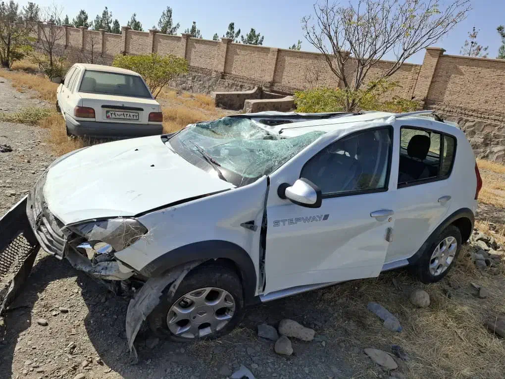 ماشین کم کار کارمندی تک برگ سند|خودرو سواری و وانت|مشهد, حرم مطهر رضوی|دیوار