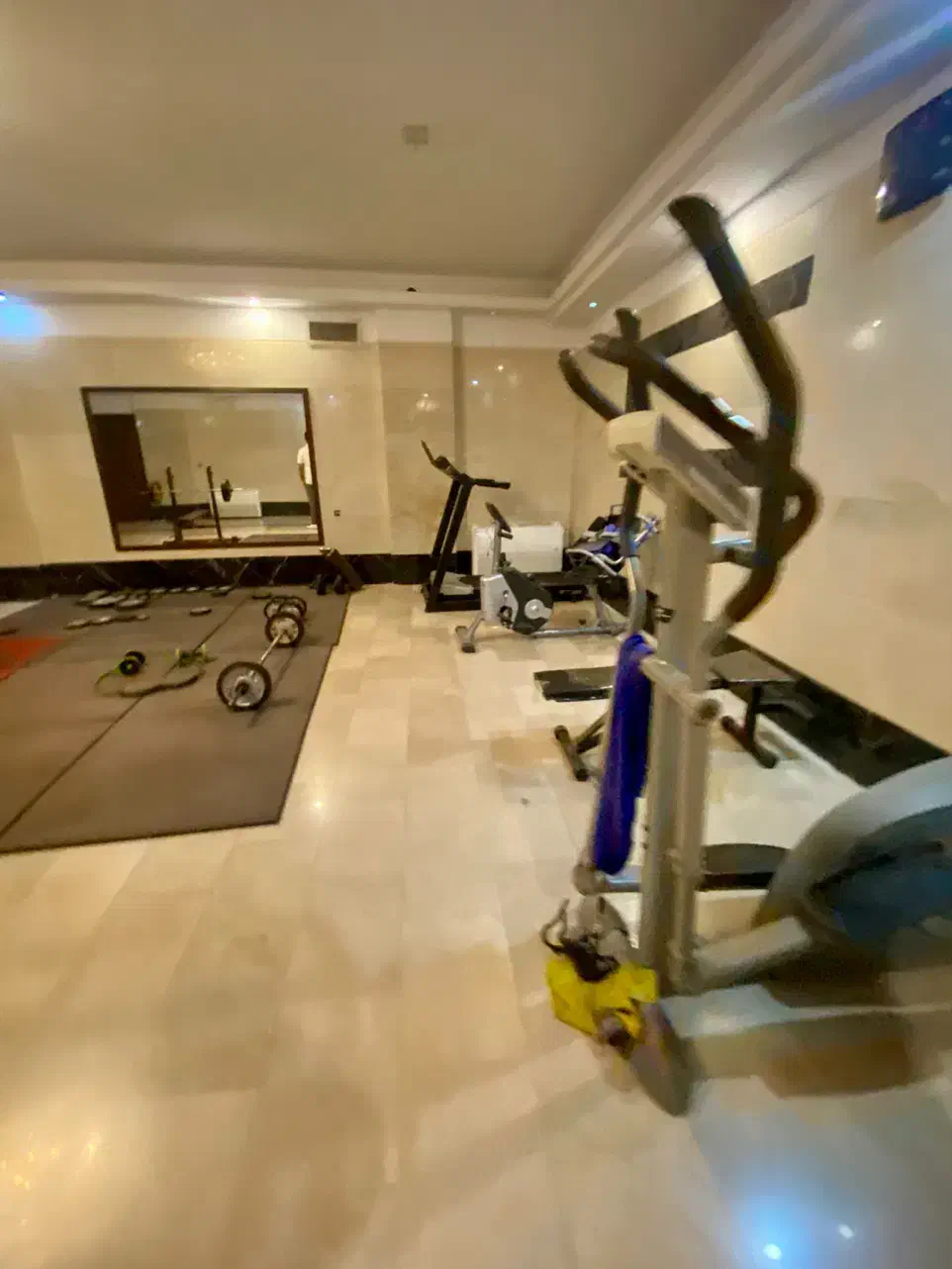 اجاره واحد ۲۲۰متر الهیه /3خواب/۲پارکینگ/فول مشاعات