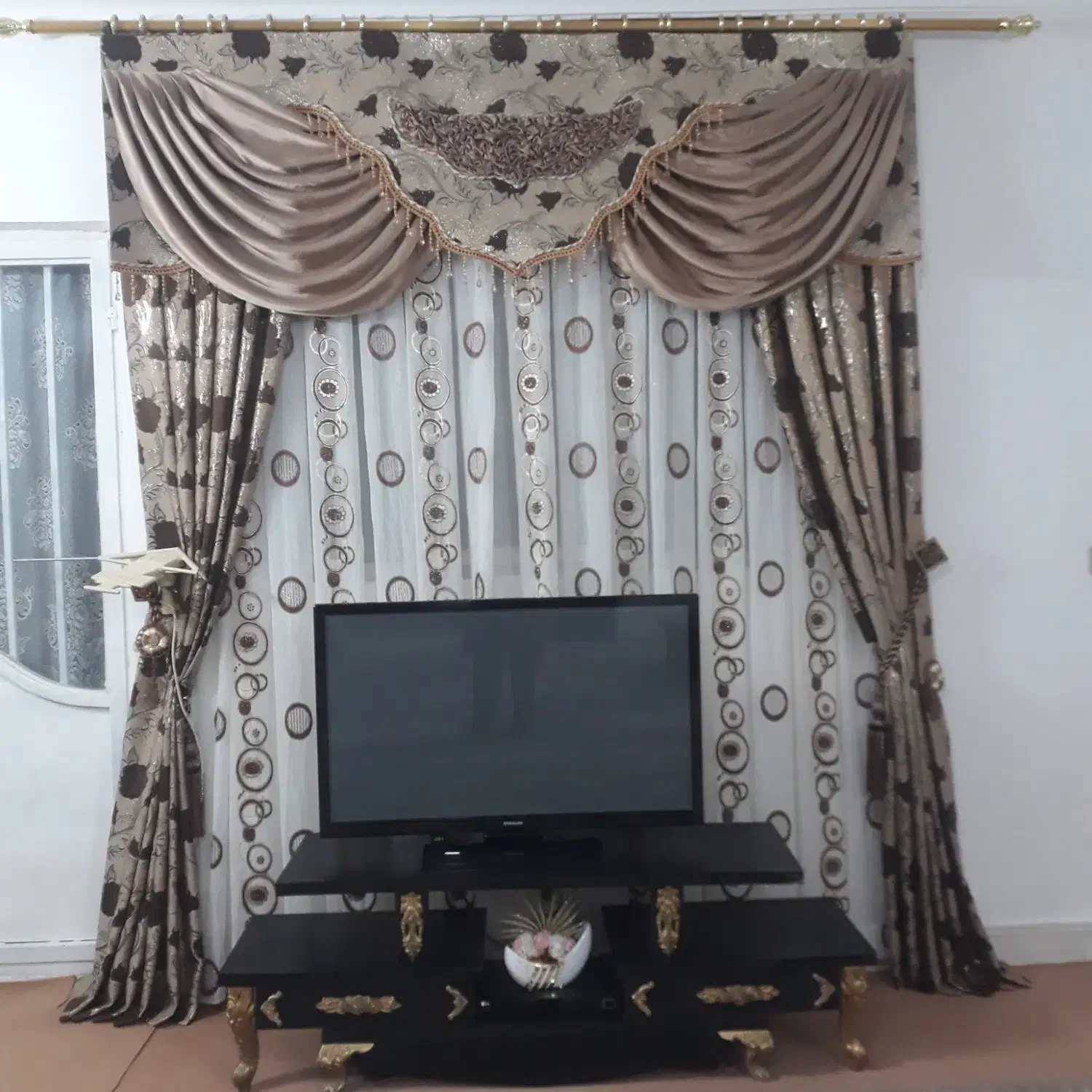 پرده سلطنتی|پرده، رانر، رومیزی|شیروان (خراسان), |دیوار