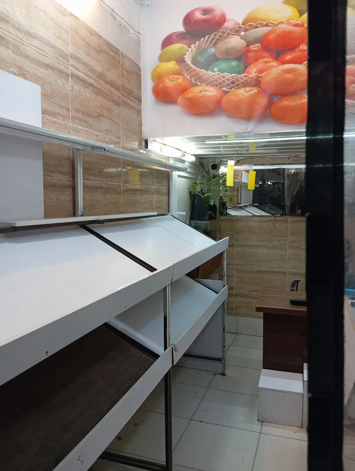 واگذاری مغازه میوه فروشی 58ملیون|اجارهٔ مغازه و غرفه|قم, شاه سید علی|دیوار