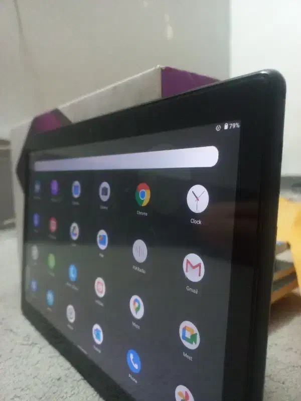 تبلت لنوا|تبلت|کرج, حصارک بالا|دیوار