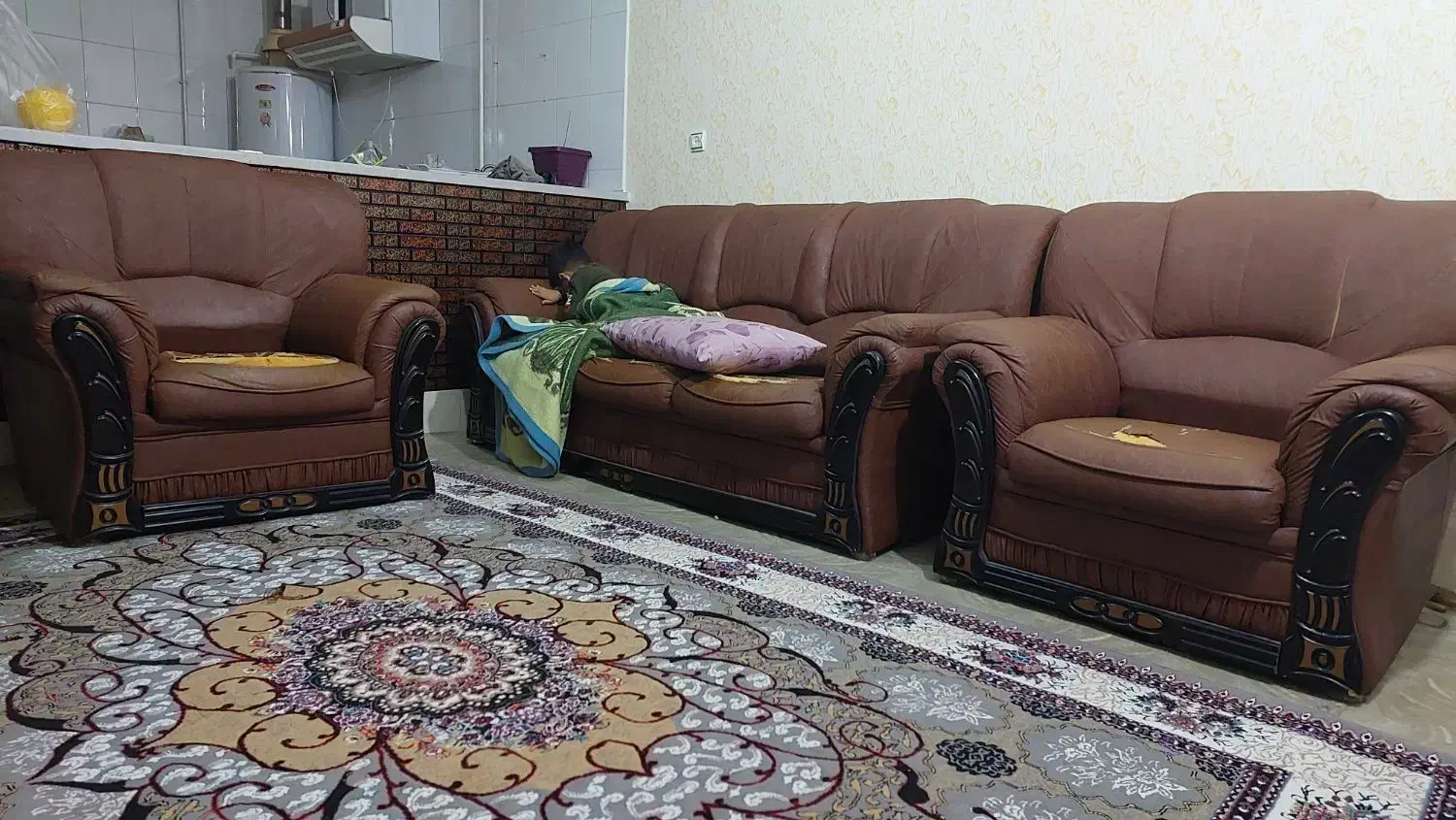 مبل|مبلمان خانگی و میز عسلی|دهگلان, |دیوار