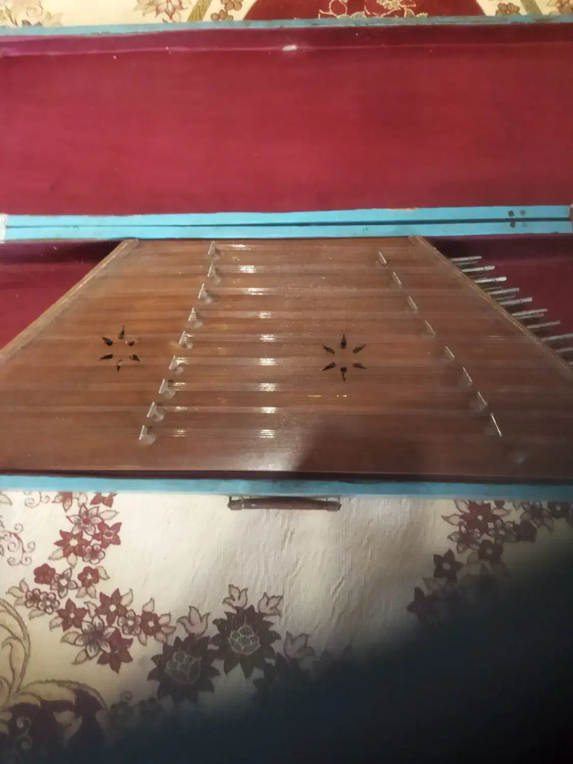 سنتور با کیف|سازهای سنتی|فومن, |دیوار