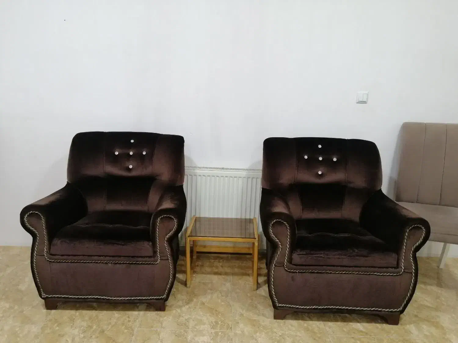 مبل ۷ نفره|مبلمان خانگی و میز عسلی|شیرگاه, |دیوار