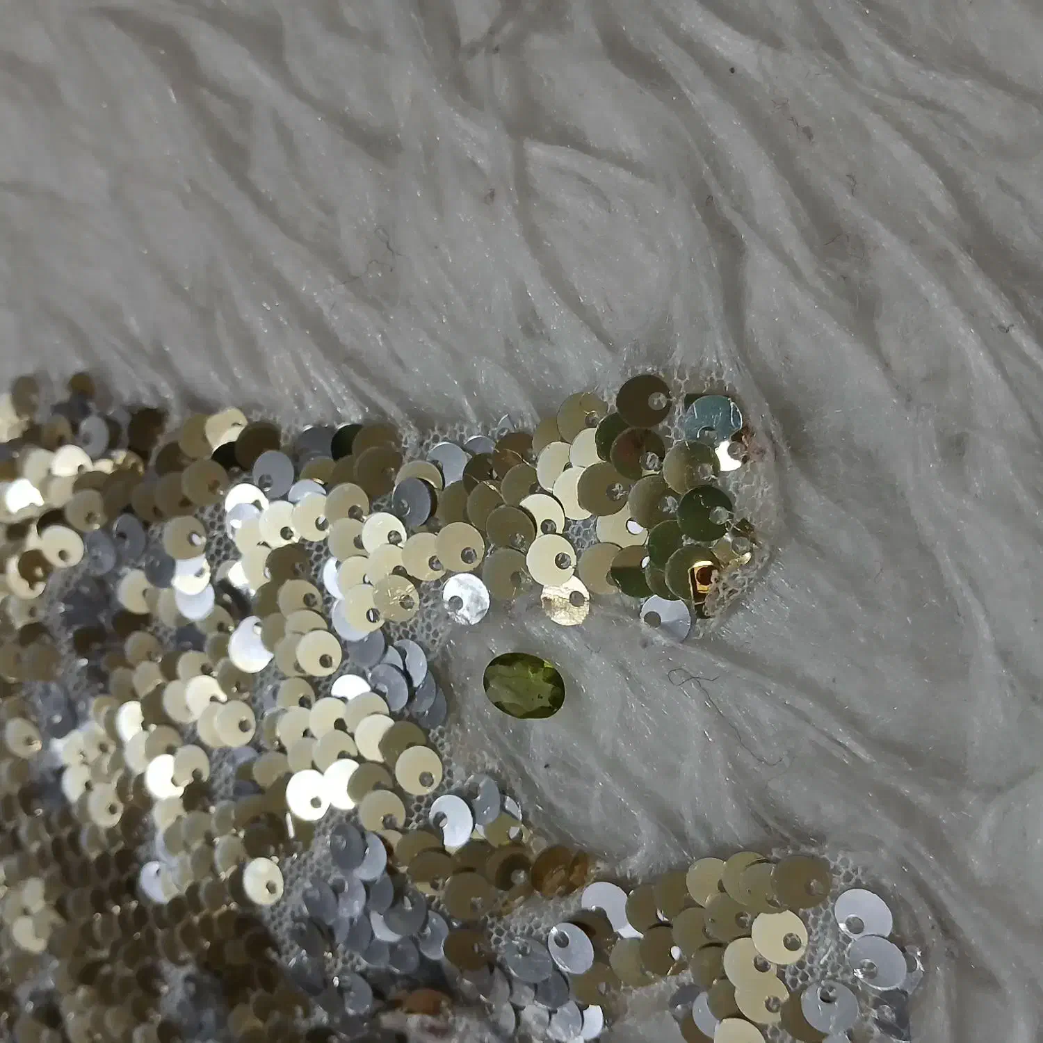 نگین زبر جد اصل|جواهرات|شیراز, ماه فیروزان|دیوار