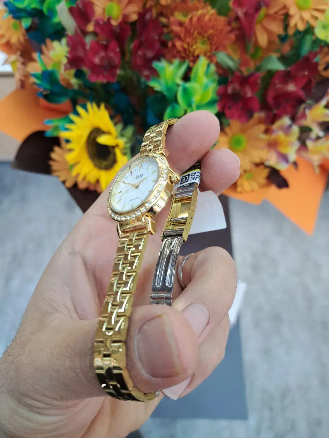 کادو یلدا و شبچله Q&Q اورجینال ژاپن زنانه طلایی|ساعت|اصفهان, قائمیه|دیوار