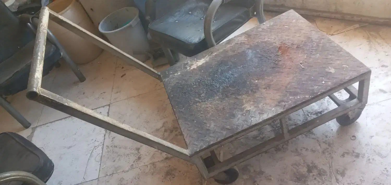 چرخ گاری بسیار محکم چهار چرخ|ابزارآلات|چهارباغ, |دیوار