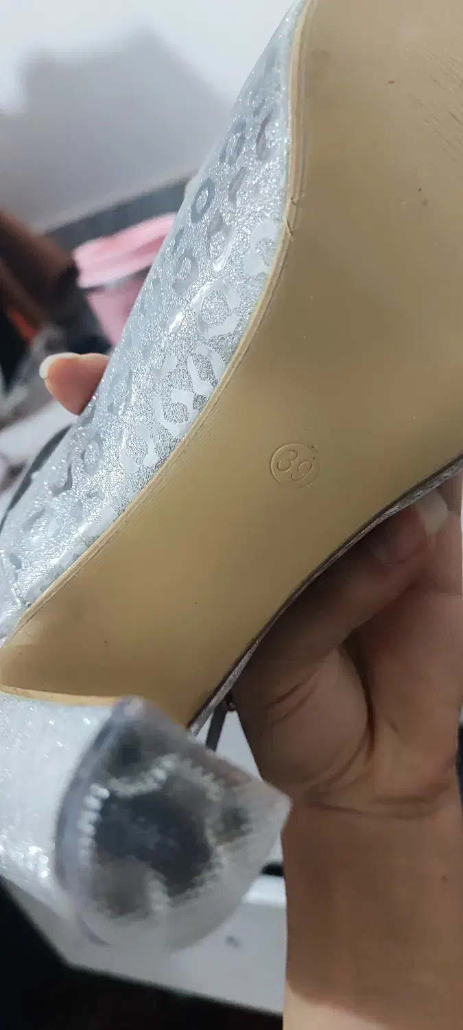 کفش مجلسی|کیف، کفش، کمربند|فارسان, |دیوار