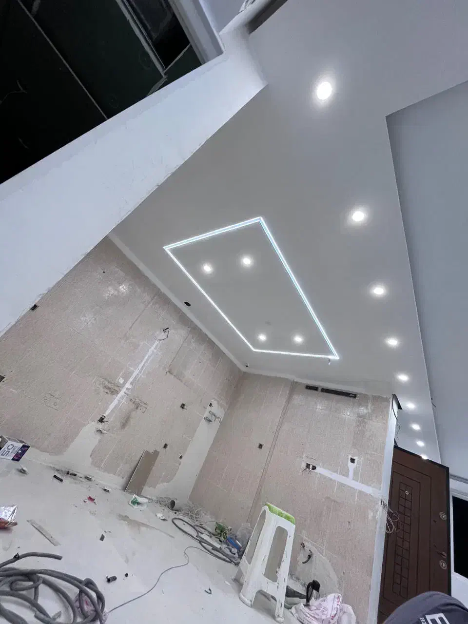 نصاب سقف دیوار کاذب کناف|خدمات پیشه و مهارت|مشکیندشت, |دیوار