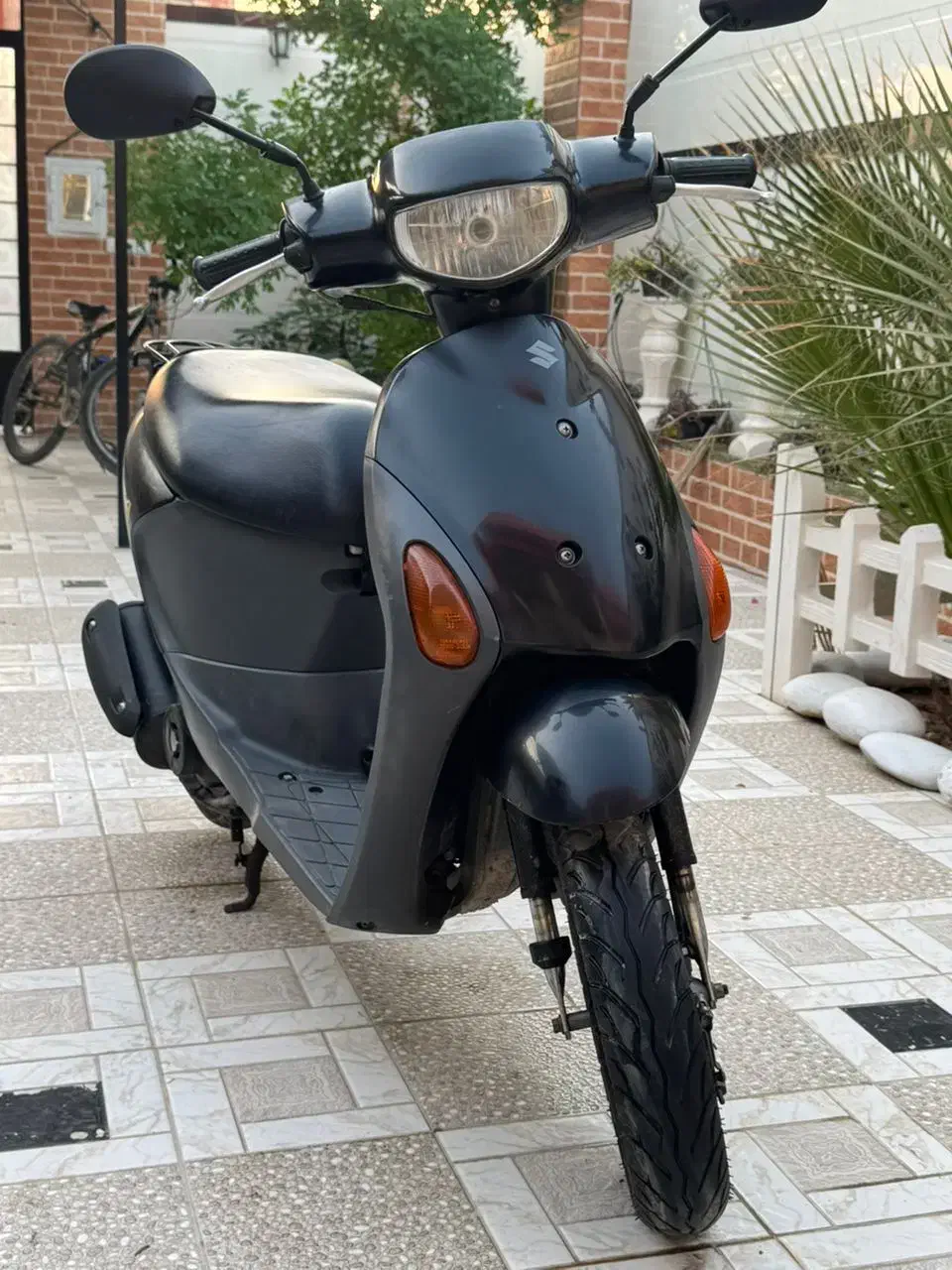 پاکشتی لتس فور|موتورسیکلت|آبپخش, |دیوار