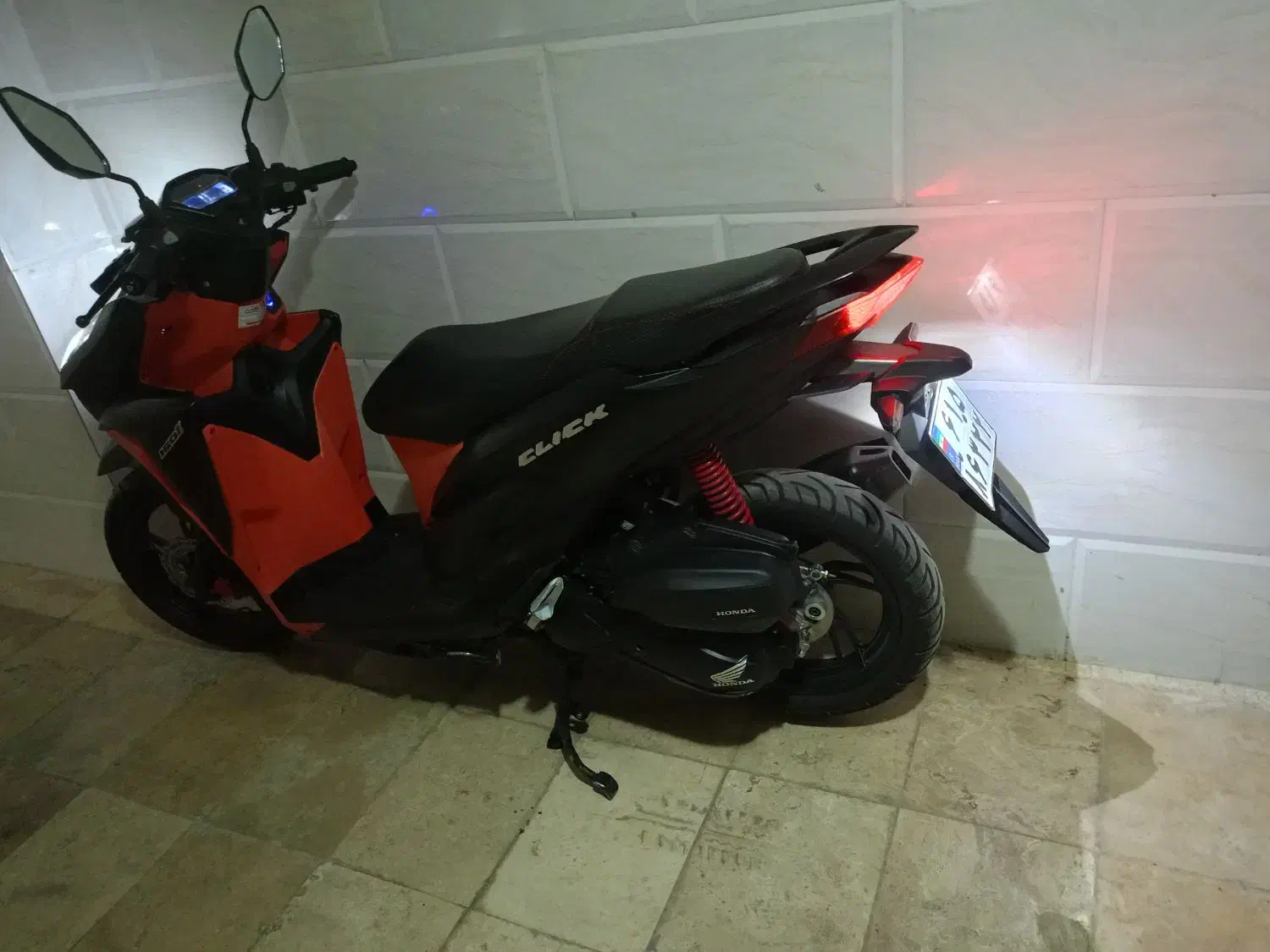 کیلیک1401|موتورسیکلت|قم, آذر (نکویی)|دیوار