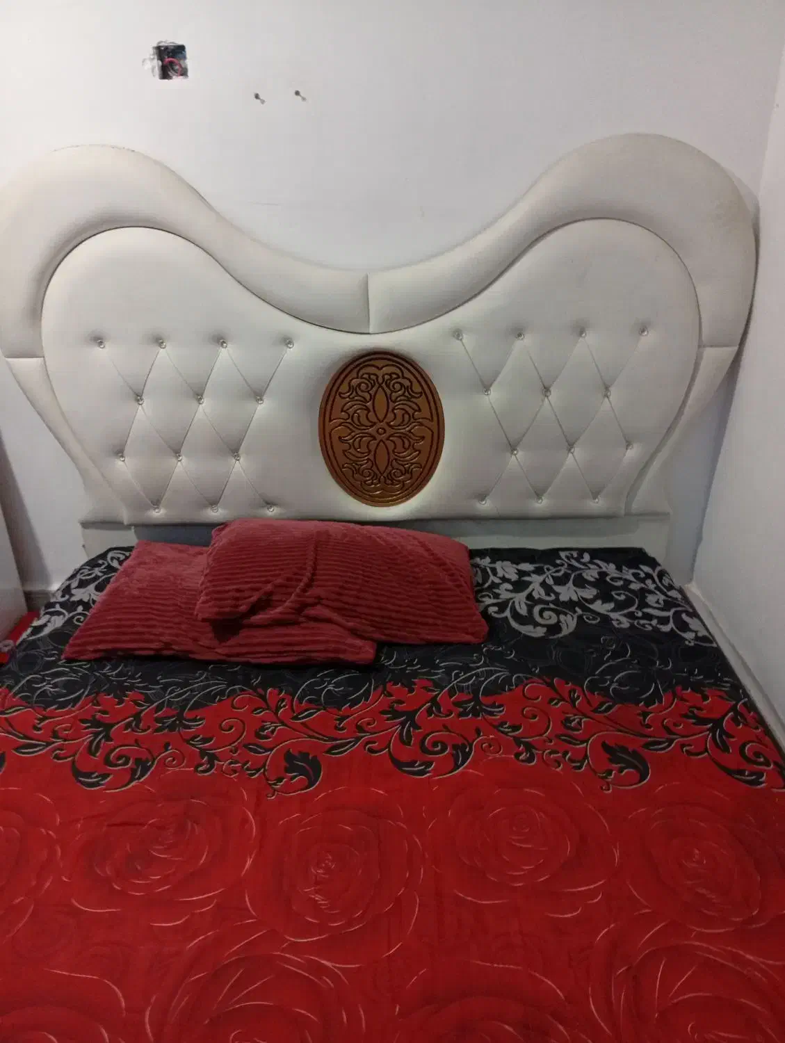 تخت دونفر|تخت و سرویس خواب|کارون, |دیوار