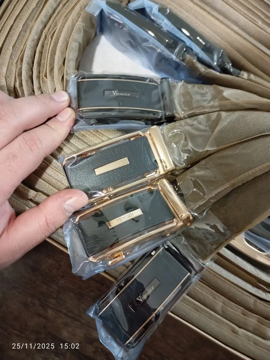 تولید و پخش کمربند و ست حراجی|کیف، کفش، کمربند|تهران, کیانشهر|دیوار