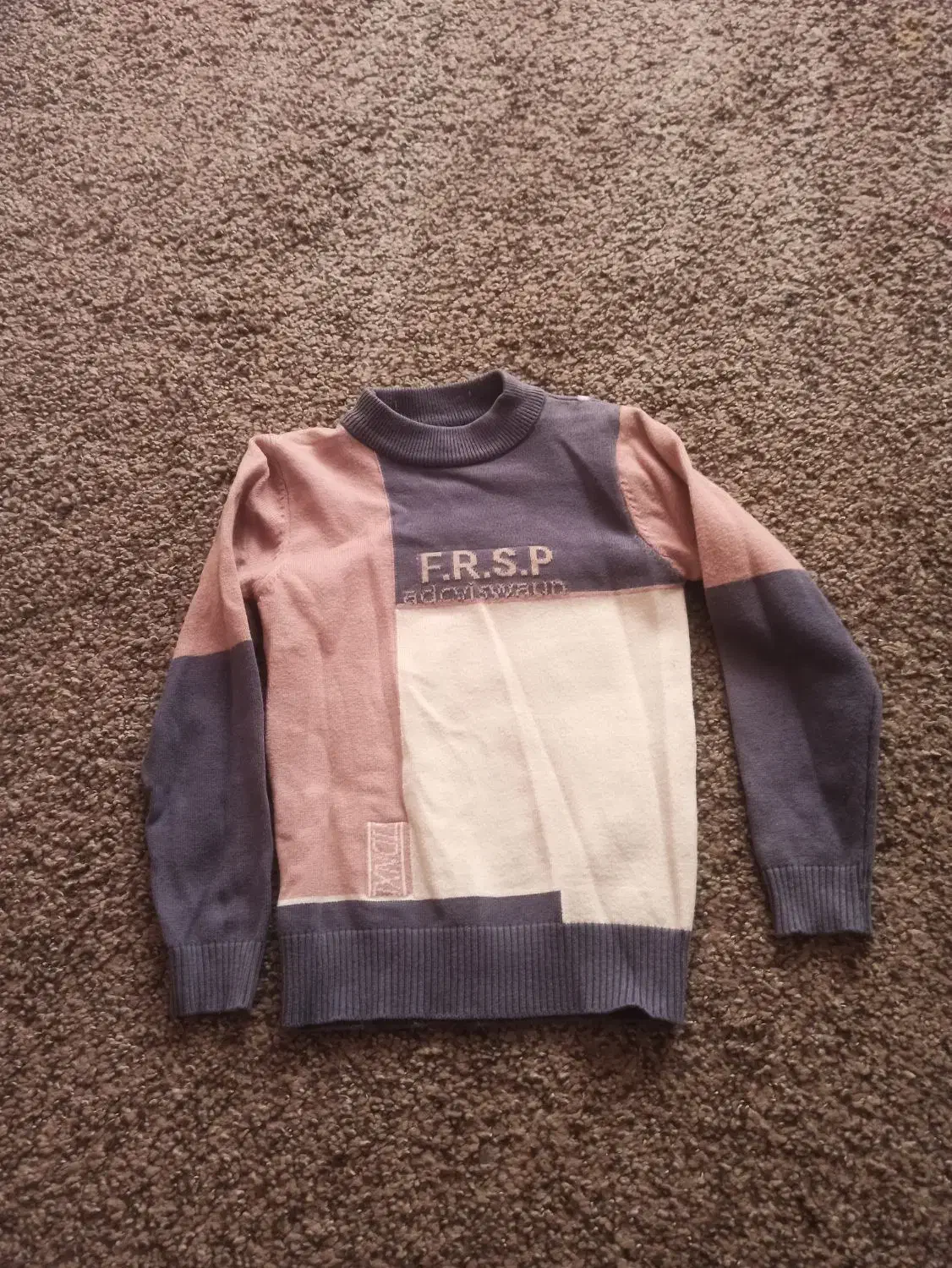 بافت و شلوار گرم و کاپشن بچگانه در حد خیلی نو|کفش و لباس بچه|شیراز, هفت تنان|دیوار