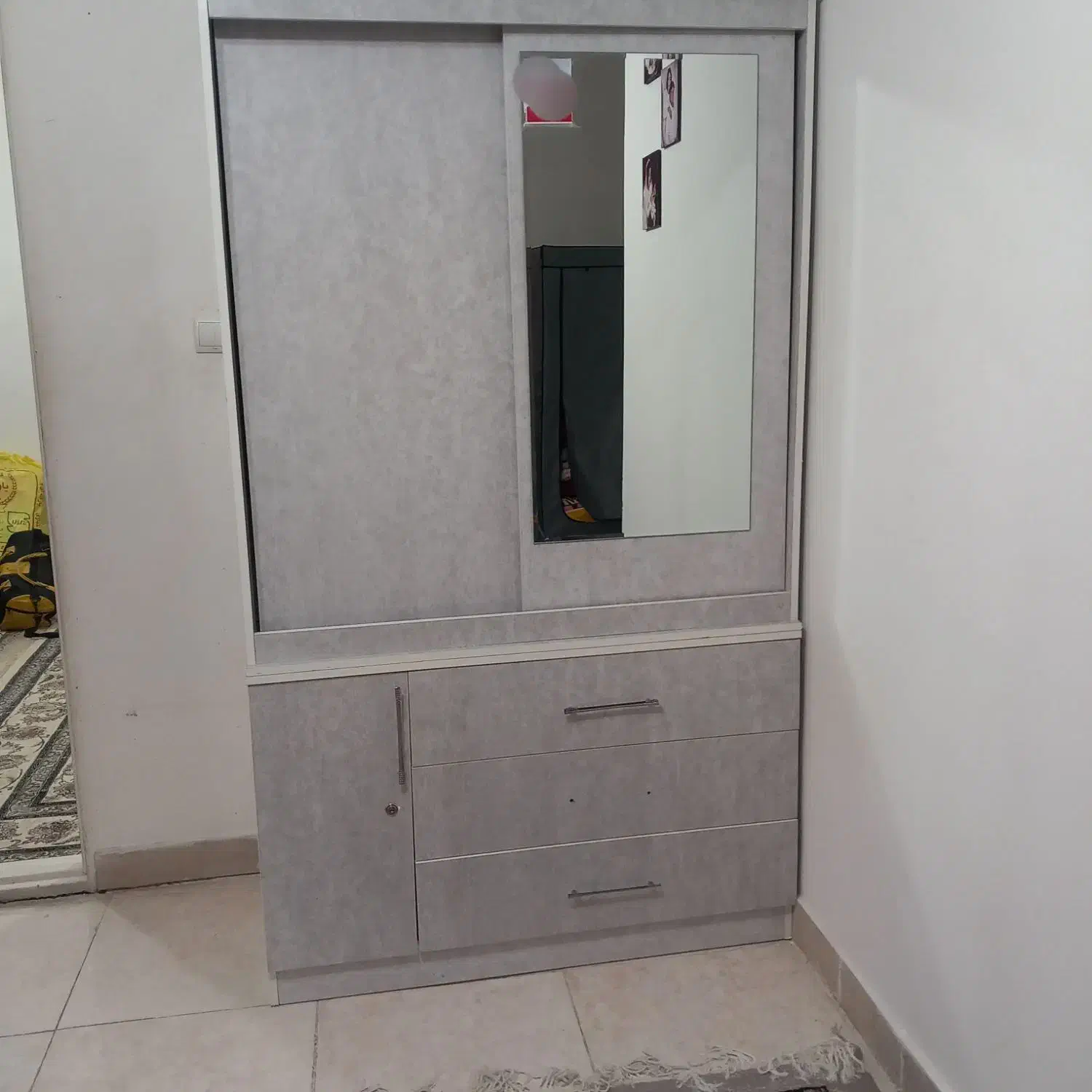 کمد|جاکفشی، کمد، دراور|باغستان, |دیوار