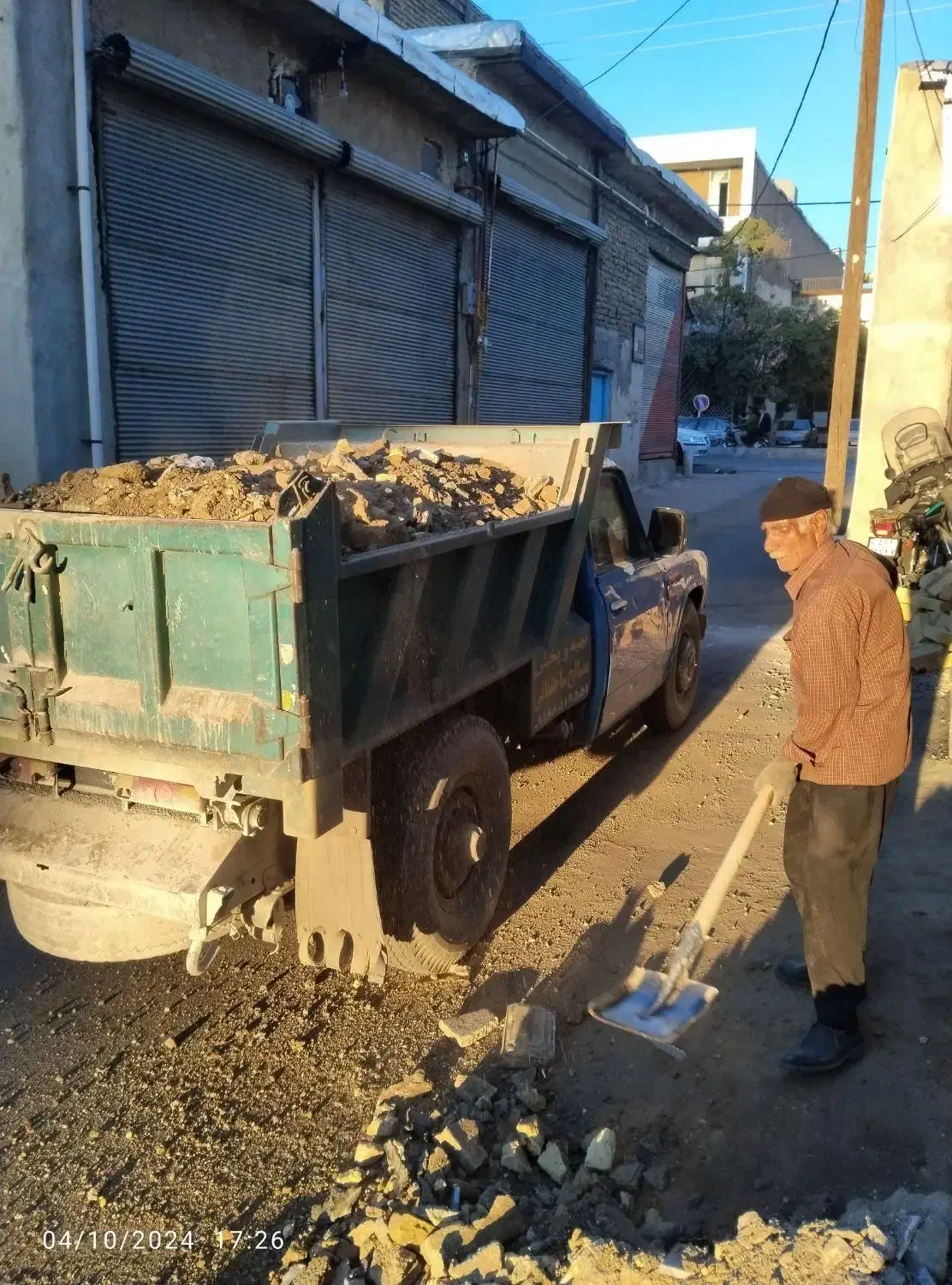 حمل نخاله با نیسان کمپرسی پخش مصالح ساختمانی|خدمات حمل و نقل|ملایر, |دیوار