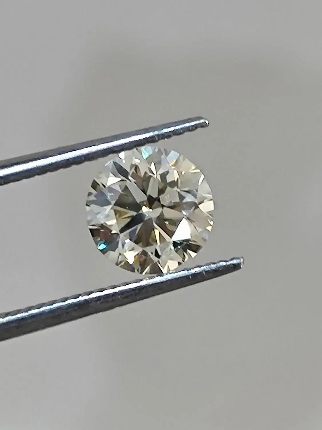 الماس طبیعی 2/11 قیراطی بسیار پاک و زیبا|جواهرات|تهران, بازار|دیوار