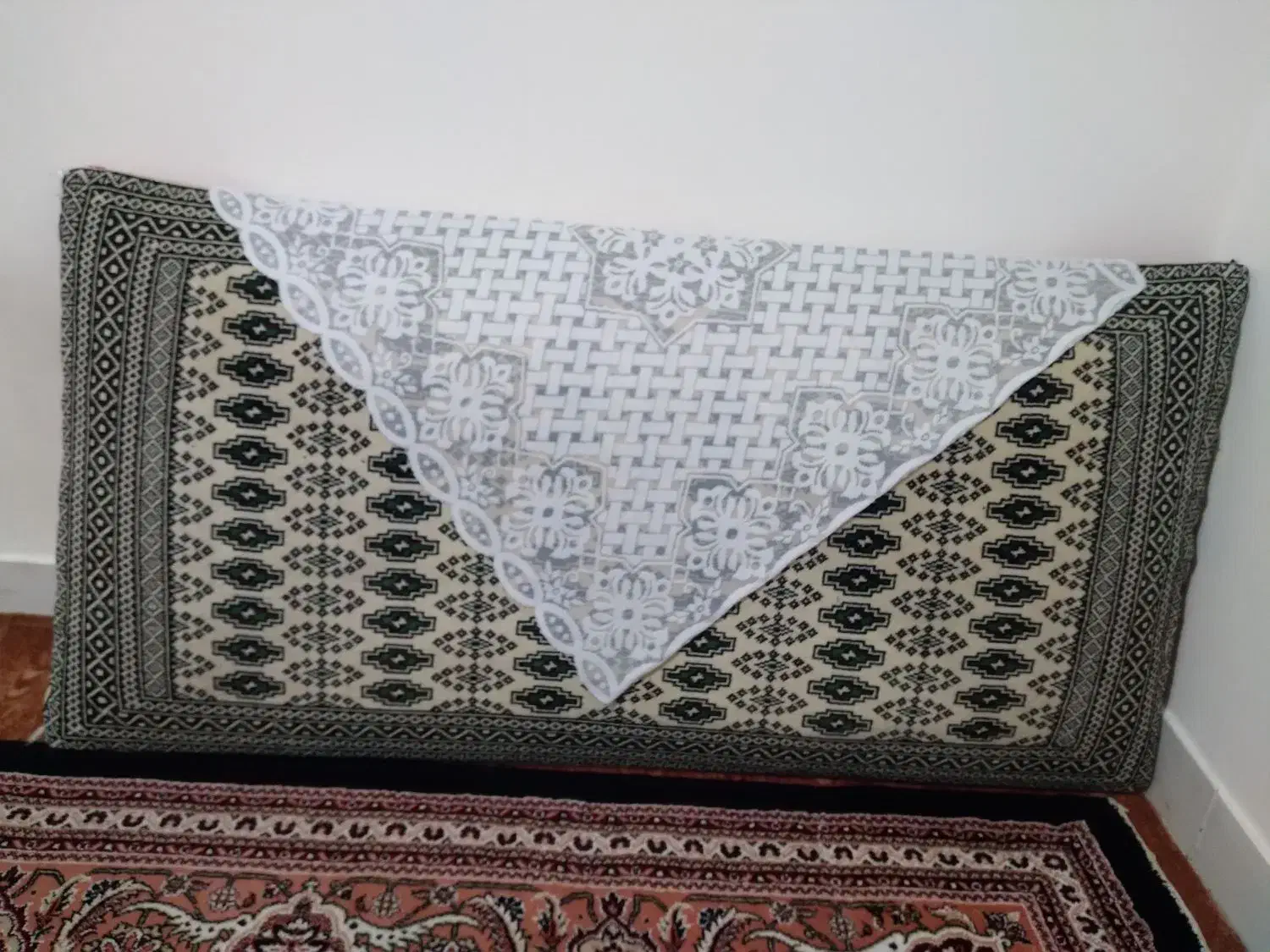 یک جفت پشتی|پشتی|اردبیل, |دیوار