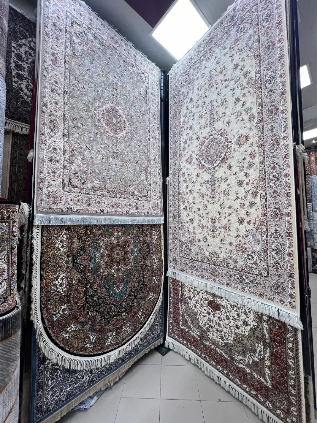 فرش قالیچه ۱۲۰۰ شانه (قیمت کارخانه در فرش نادر)|فرش|تبریز, |دیوار