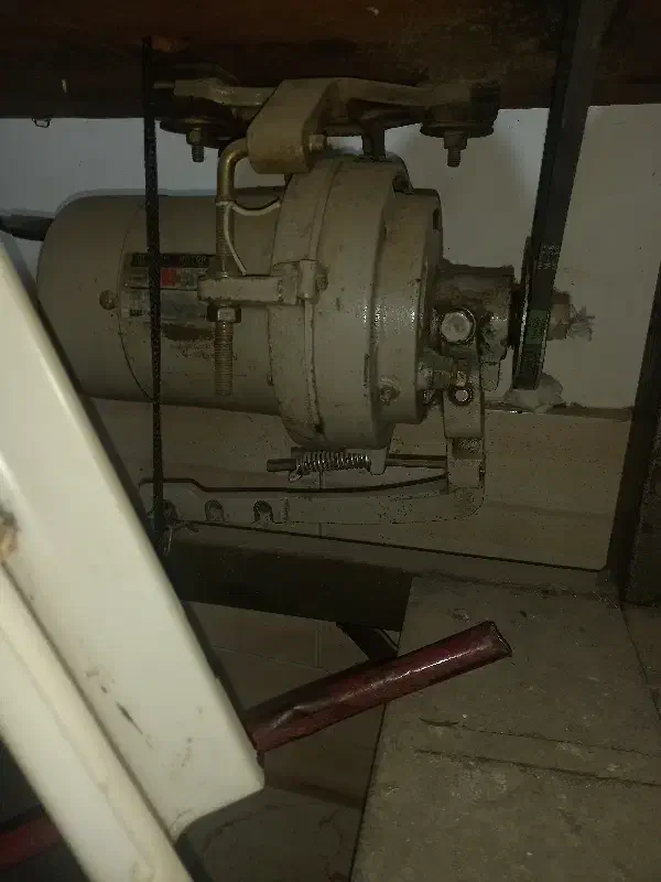 چرخ|چرخ خیاطی و ریسندگی|پاکدشت, پاکدشت (مامازند)|دیوار