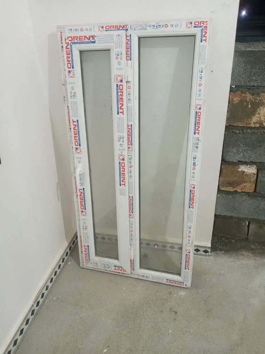 درب وپنجره|مصالح و تجهیزات ساختمان|هرسین, |دیوار