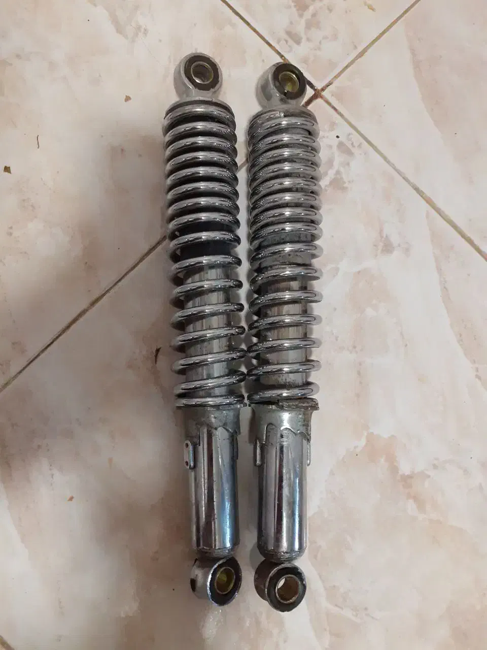 کمک فنر هوندا ...۱۲۵|قطعات یدکی و لوازم جانبی|همدان, |دیوار